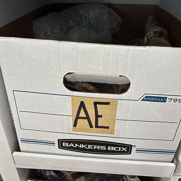 Hand carved wooden Dog bobble head - Picture 12 of 12